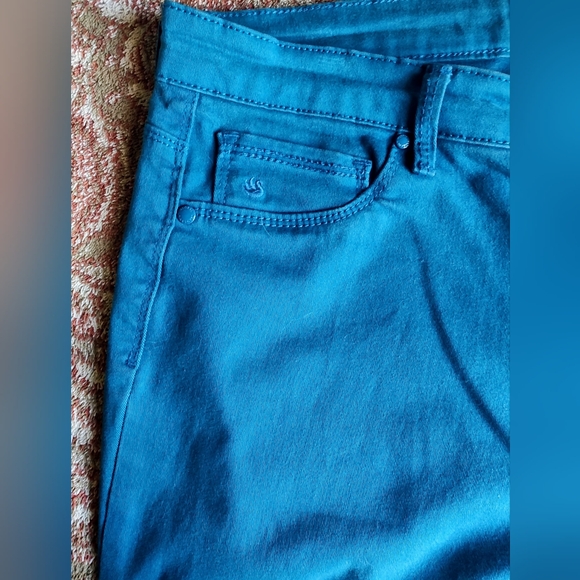 Gloria Vanderbilt women's misses size 6 Sadie aqua blue jeans. Stretch and slim. - Picture 3 of 10